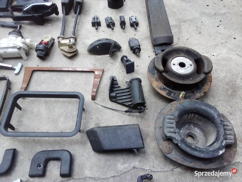 Różne części Mercedes w 124 osobowe Leszno sprzedam