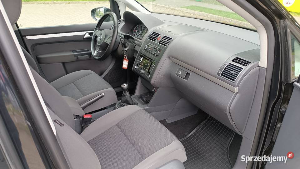 VW Touran 2011rLiftnawigacja relingi dachowe Touran lubelskie Zamość