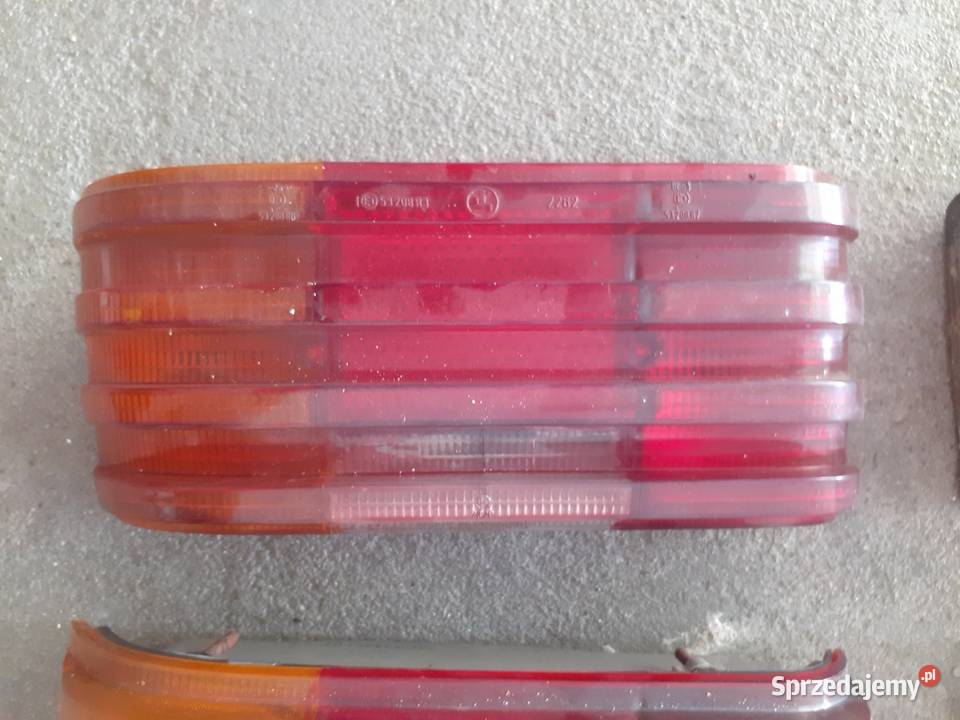 MERCEDES W114 W115 SZKŁA REFLEKTORÓW PRZÓD RAMKA Toruń sprzedam