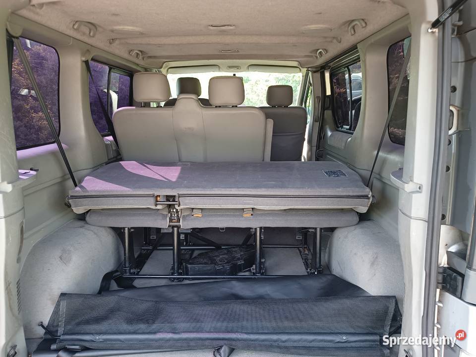 Opel Vivaro 2004 r 19 DTI 101 8 osób Warszawa
