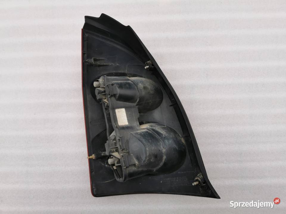 Lampa Prawy Tył Tylna Prawa Nissan Primera P12 lampy tylne Wyszków