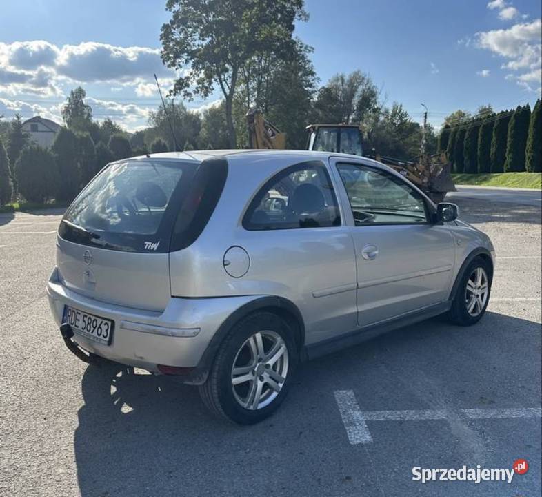 Opel Corsa C 10 benzyna 2005r podkarpackie Słotowa