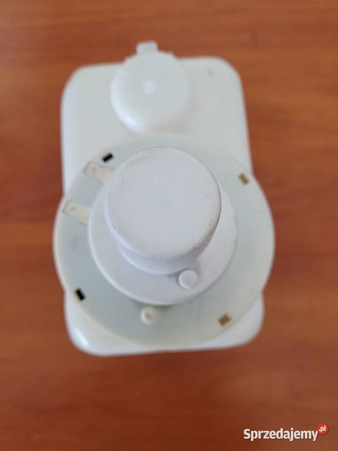 ZBIORNIK SPRYSKIWACZY MTZ ST