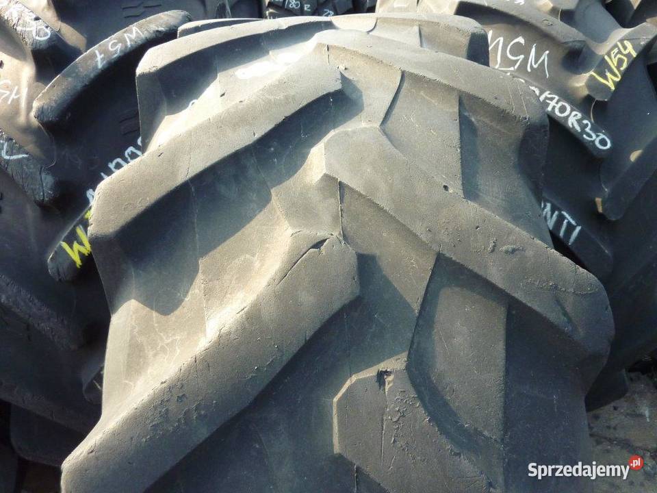 Opona używana rolnicza 42070R30 PIRELLI TM700 Zaścianki