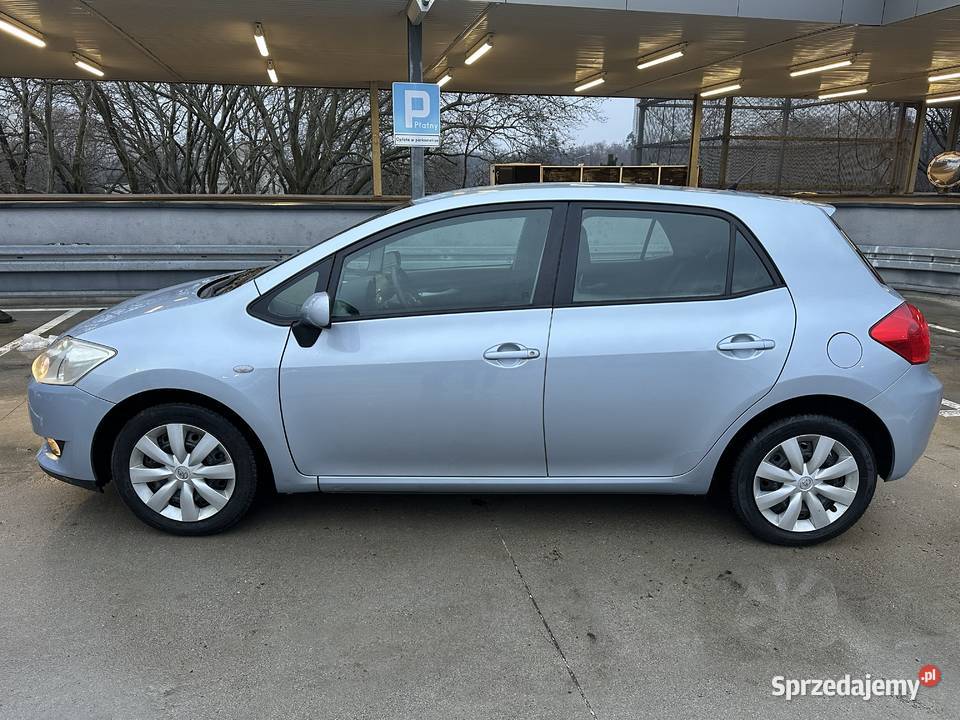 Toyota Auris 2008r 14VVTi