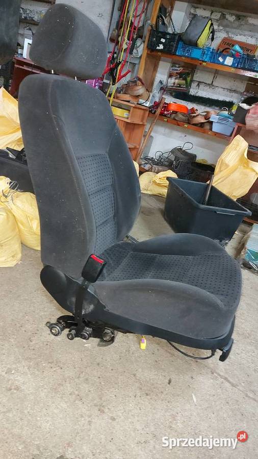 Fotel kierowcy pasażeratylna kanapa VW Bora Golf fotele, kanapy Poznań
