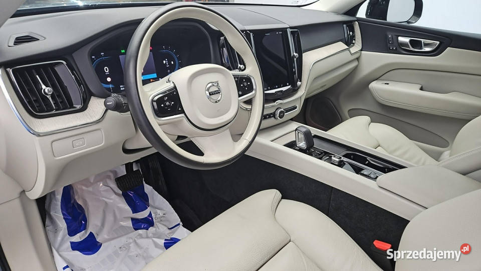 Volvo XC 60 B4 B Plus Dark aut Z Polskiego SUV mazowieckie Warszawa