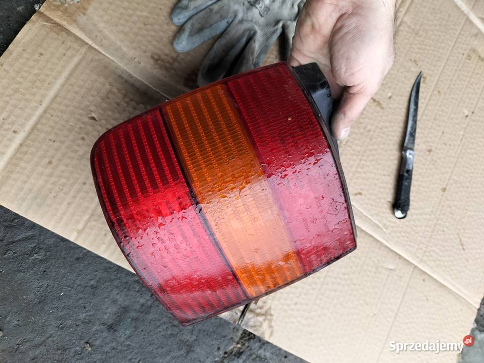 LAMPA TYŁ TYLNA LEWA VW PASSAT B4 KOMBI
