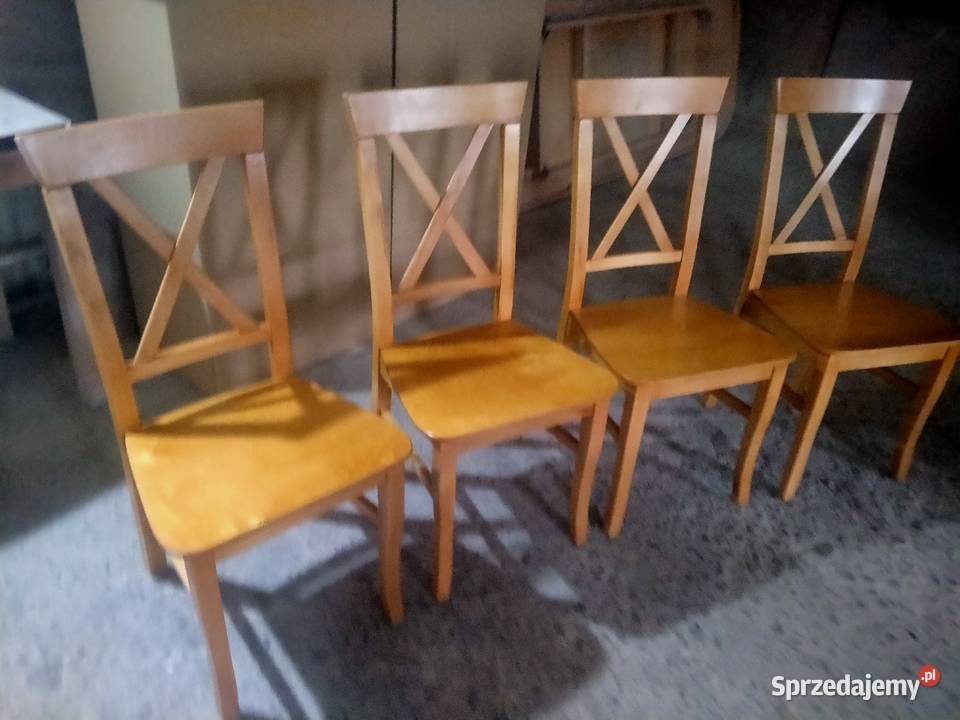 Nowe krzesła bukowe Opatów