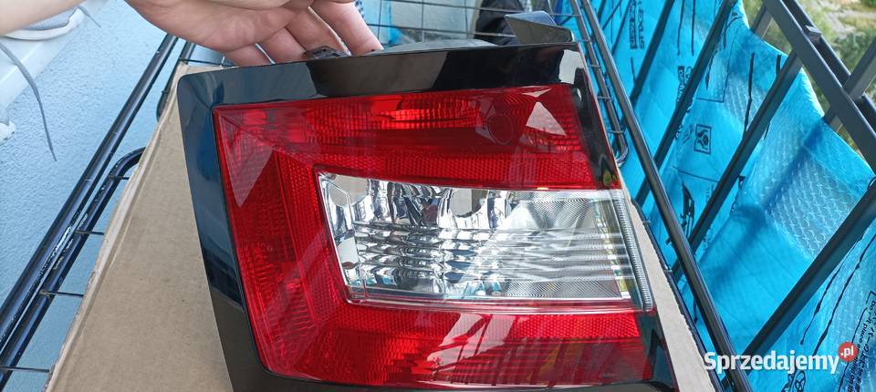 Skoda Fabia III lampa tylnia lewa Lewe łódzkie Łódź