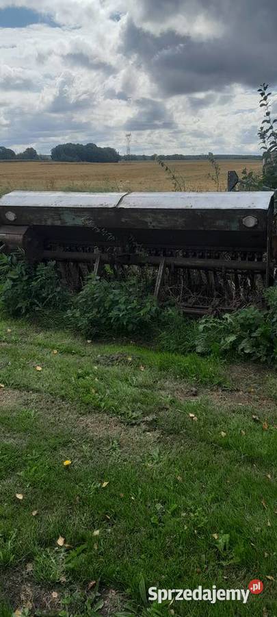 Sprzedam różny sprzęt rolniczy Sławno