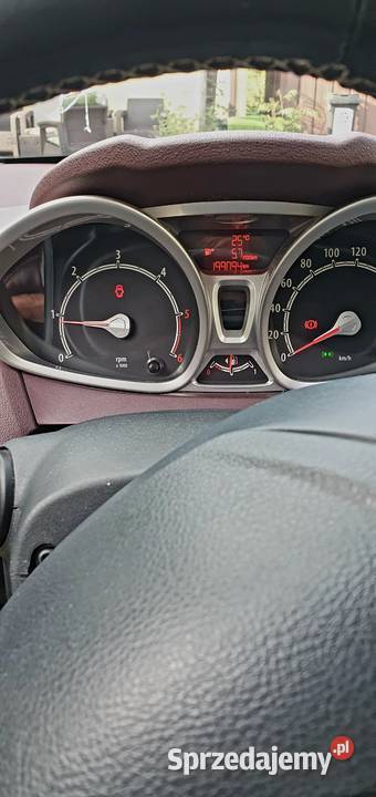 Sprzedam ford fiesta indywidual 16tdci 2009r Serock sprzedam