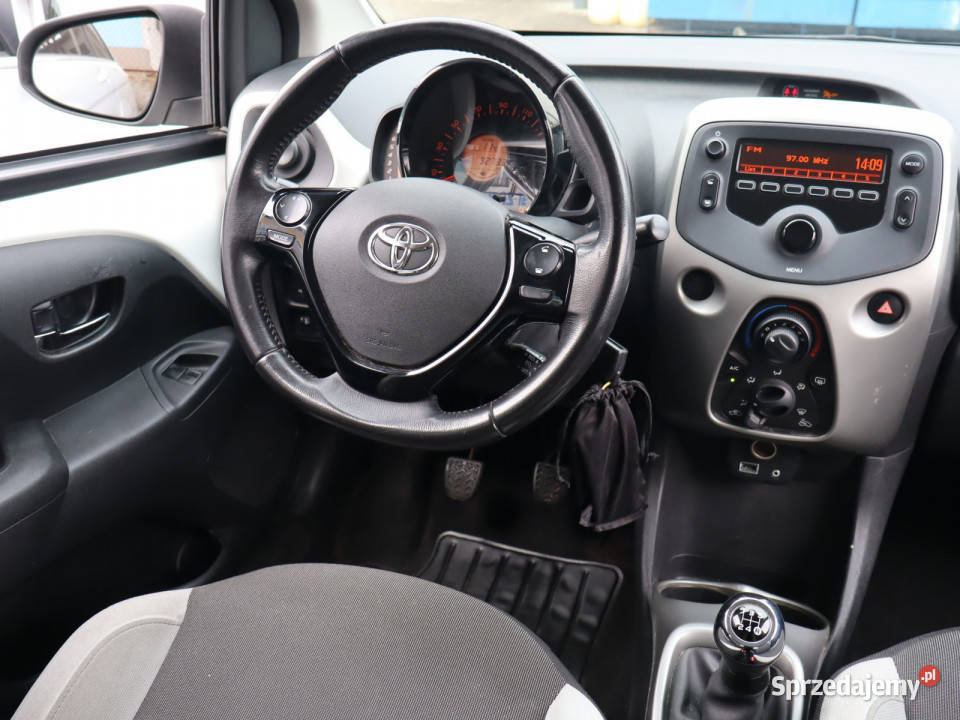 Toyota Aygo 10 VVTi wielofunkcyjna kierownica śląskie sprzedam