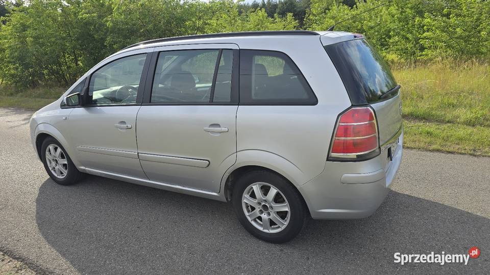 Zafira C 20 D 7osobowa Samochody osobowe