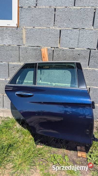 Mercedes w205 drzwi prawe tylne 890 osobowe Sieradz