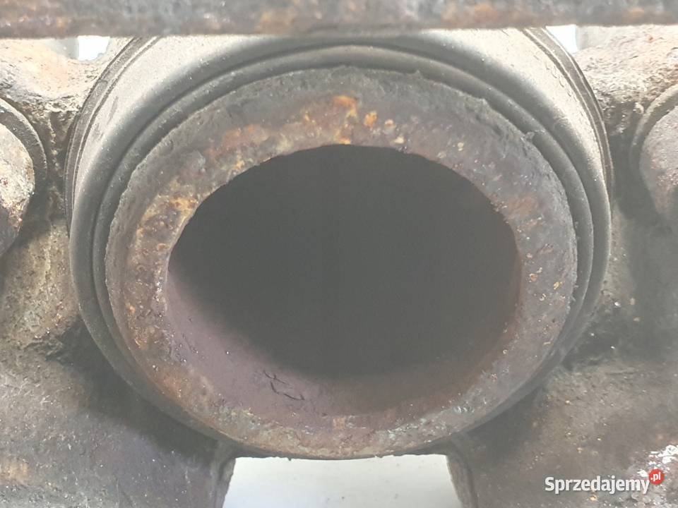 Volvo S80 I PRZEDNI ZACISK HAMULCOWY prawy przód osobowe