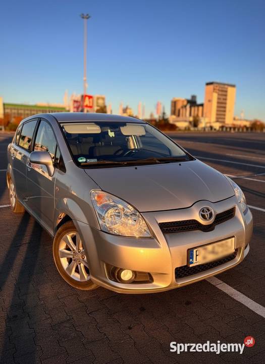 Toyota Corolla Verso 18 Sol 7os MMT Kamionki