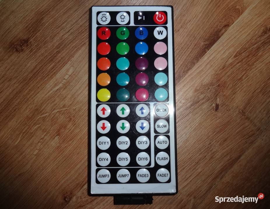 Pilot LED zmienia kolory lampek ledowych Szczecin