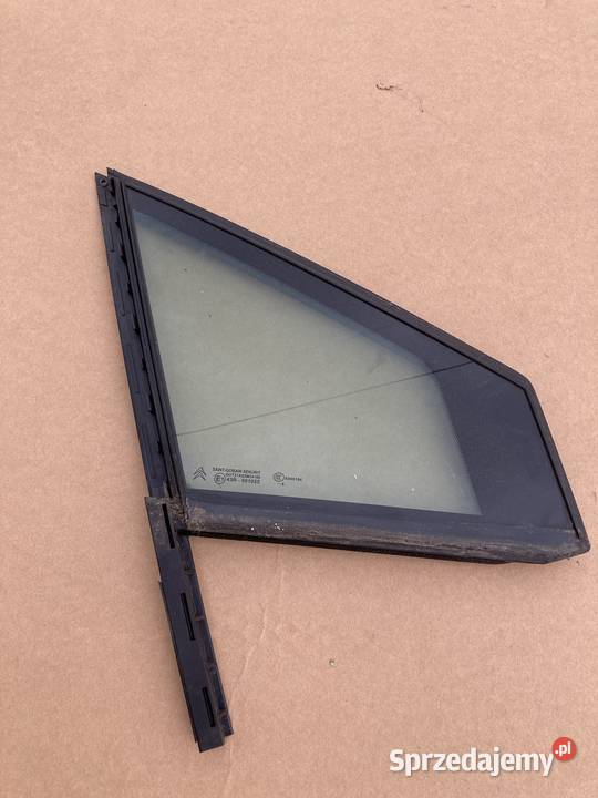 Sprzedam szybę karoseryjną trójkąt do Citroena małopolskie