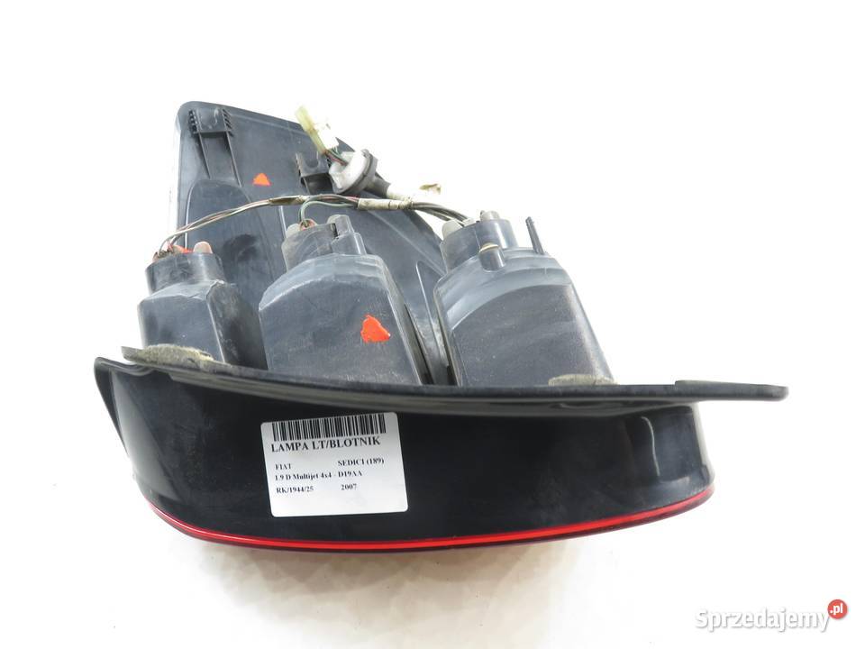 LAMPA LEWA TYLNA FIAT SEDICI sprzedam