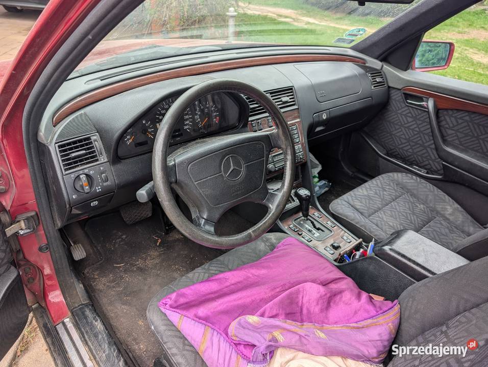 Sprzedam Mercedes C280 automat benzyna Świątki