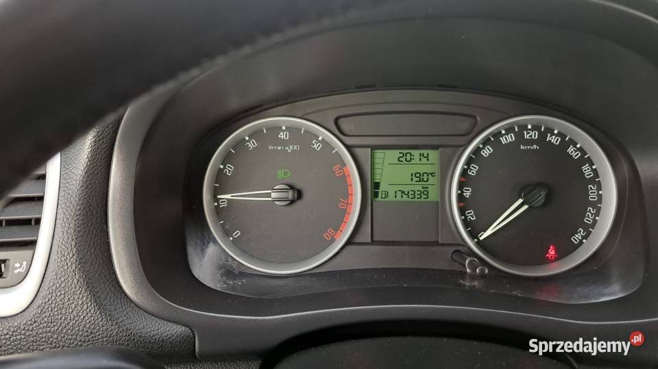Skoda Roomster Scout 2008r 16 benzyna 105 IGŁA Tomaszów Mazowiecki
