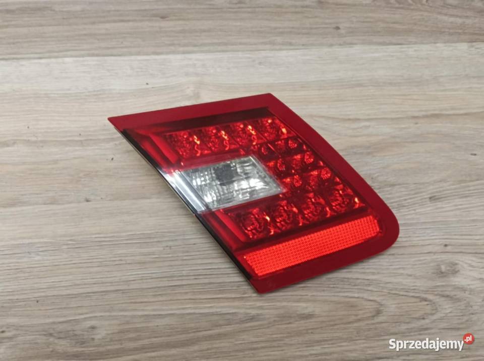 LAMPA LEWY TYŁ MERCEDES E W212 SEDAN A2128203164 lewe