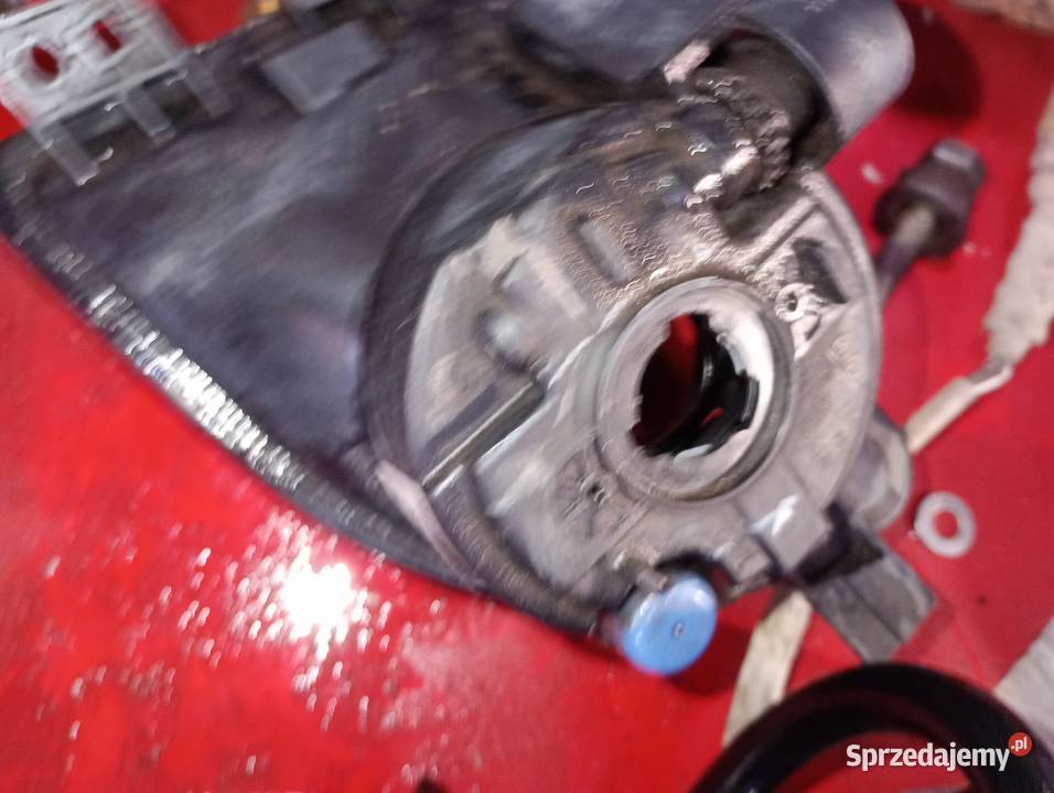 BMW f10 f11 halogen w zderzak jeden zaczep Pozostałe sprzedam