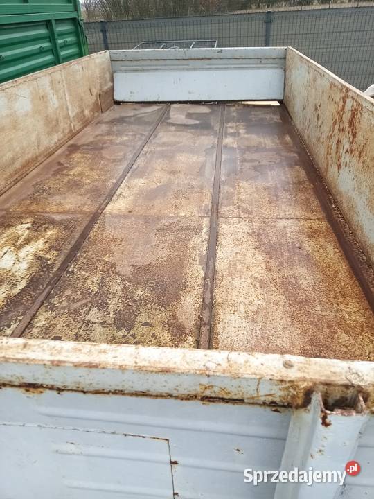 Przyczepa jednoosiowa nieuszkodzony Przyczepy rolnicze lubelskie Łuków