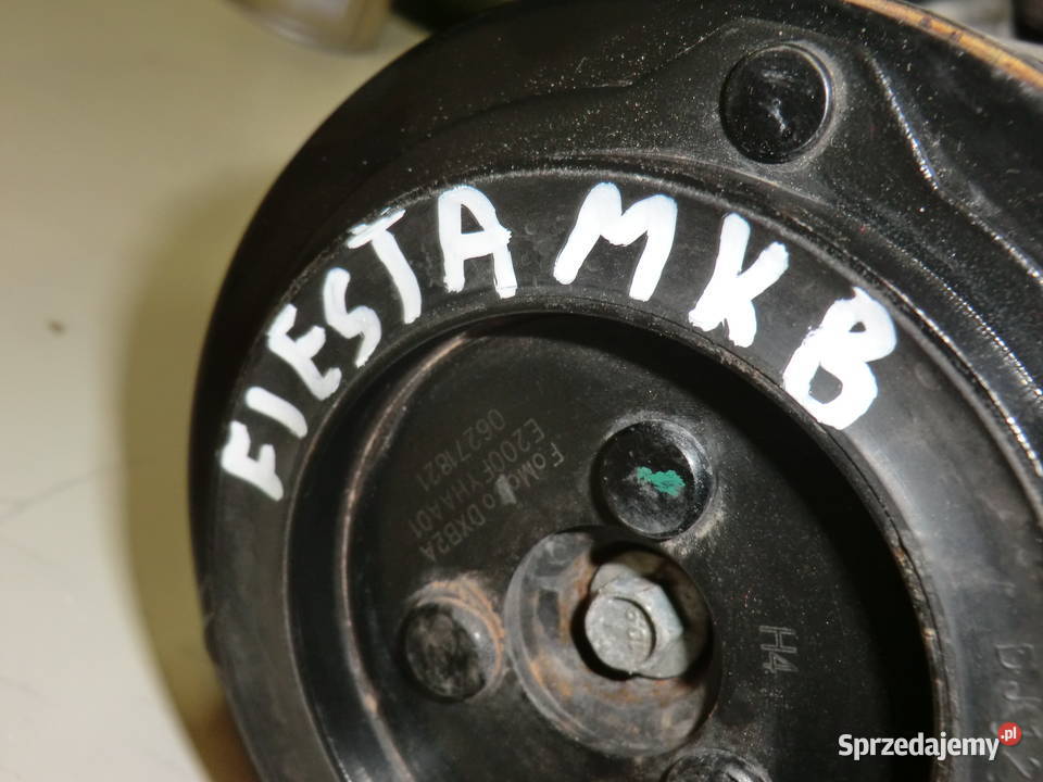 FORD FIESTA MK8 SPRĘŻARKA KLIMATYZACJI Krzeszowice