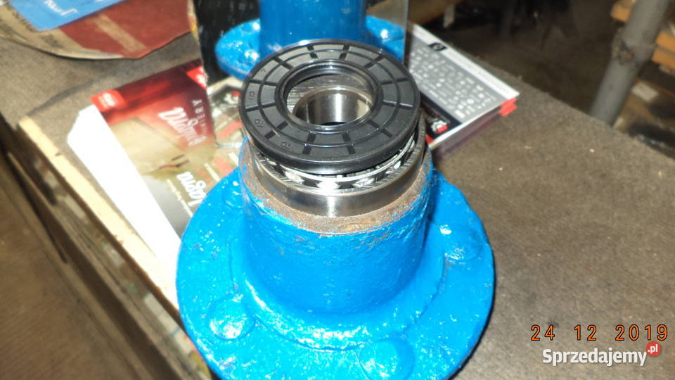 piasta 5 otworowa ursus 328325 nowe lozyska Lipno