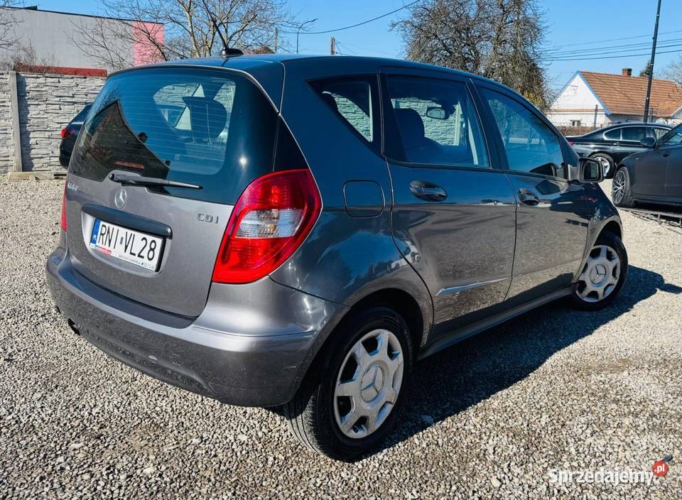 Mercedes Benz A Klasa 180CDI 109 2012r Elegance Nisko