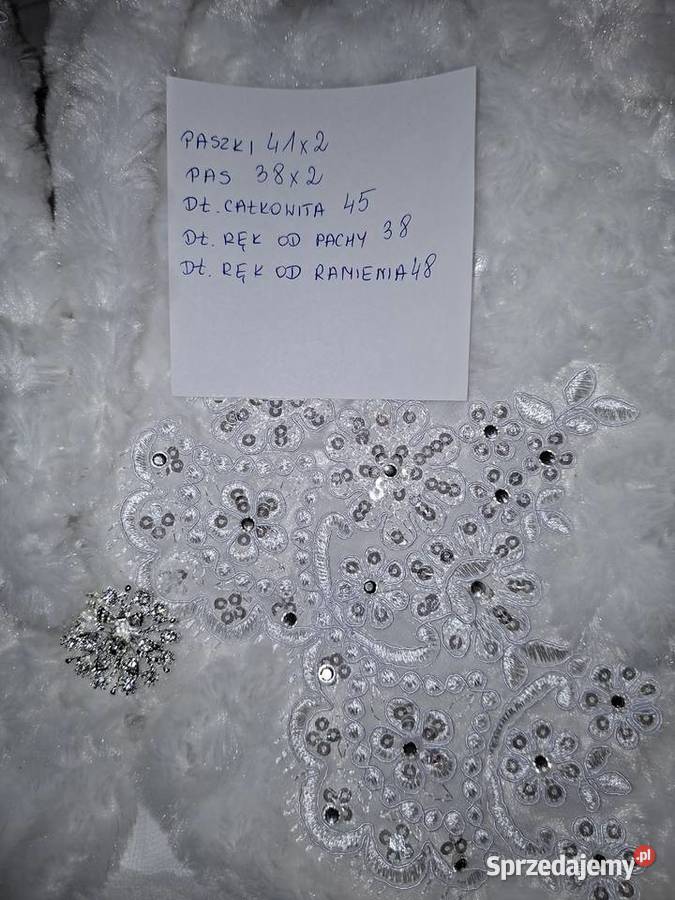 Bolerko komunijne futerko 134140 Borów sprzedam