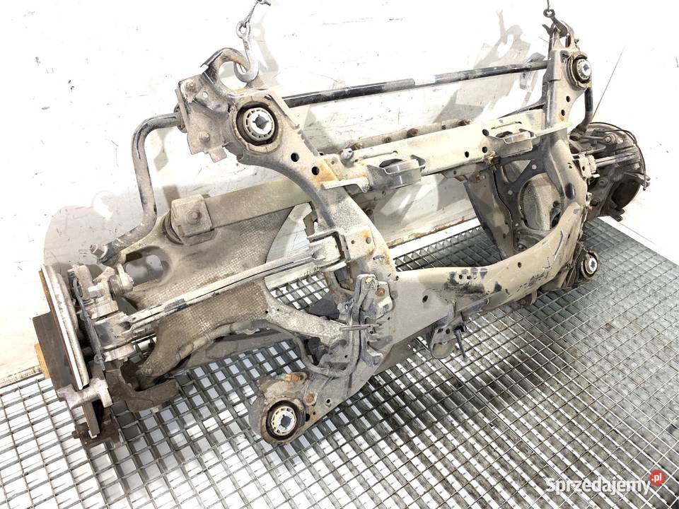 BELKA TYŁ VOLVO XC60 II SUV TYLNA ZAWIESZENIA