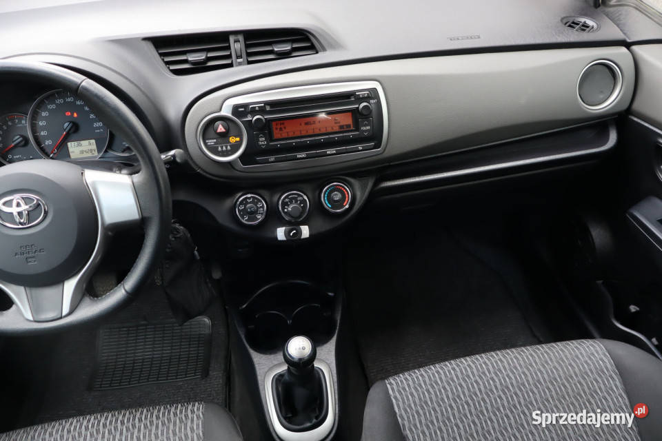 Toyota Yaris 10 VVTi Yaris śląskie Zabrze