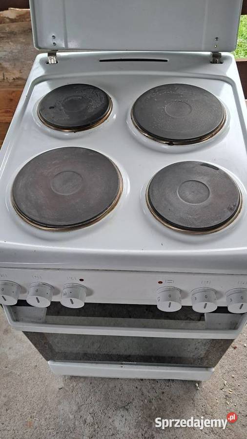 Kuchenka Elektryczna Amica 4 palnikowa z piecem Świecie
