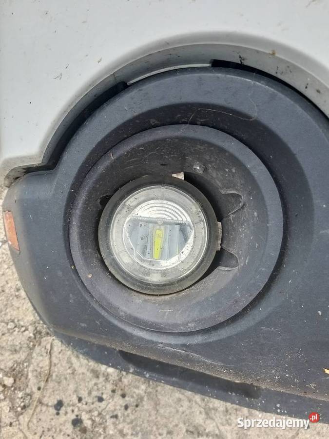 ZDERZAK PRZEDNI CHRYSLER PACIFICA 0406 R sprzedam
