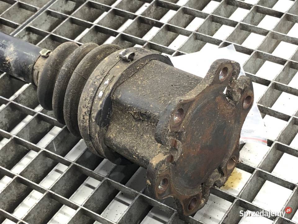 PÓŁOŚ PRAWY PRZÓD AUDI A6 C6 4F0407272J 27 180 osobowe sprzedam