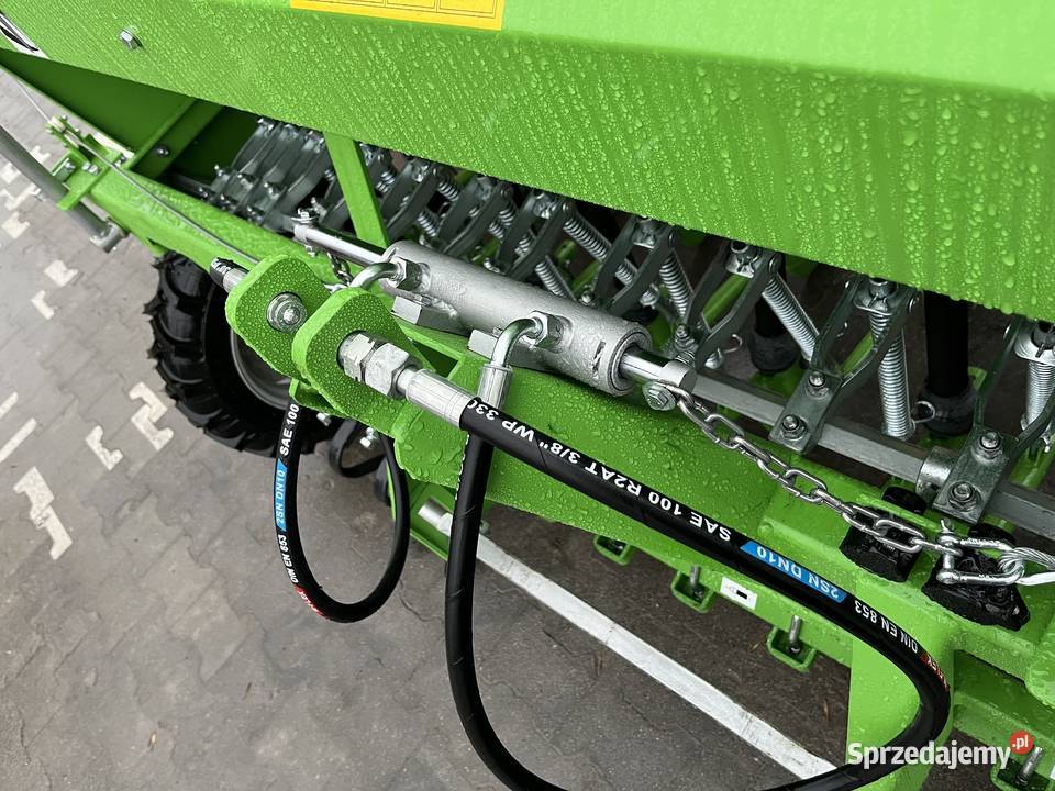 Siewnik zbożowy 25m Bomet Scorpius Agromasz Miechów