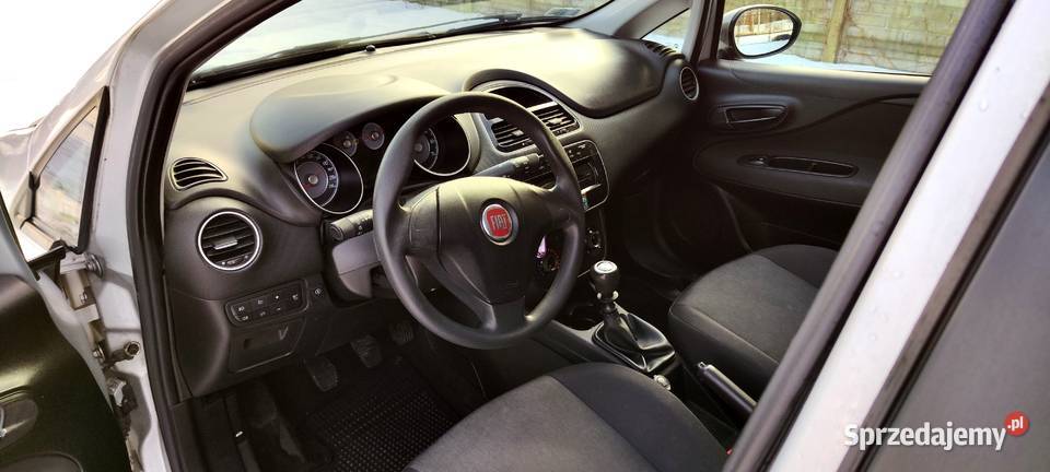 Fiat Punto 2012 2014 14 77 Wersja Young manualna Czeladź