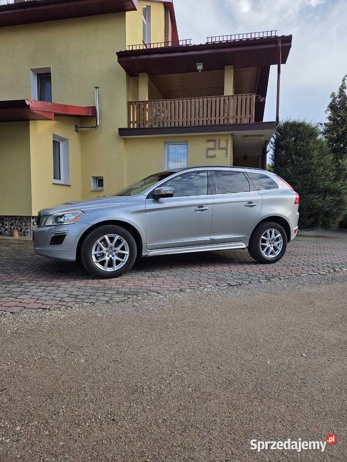 Sprzedam Volvo XC60 RDesing 20D Becejły