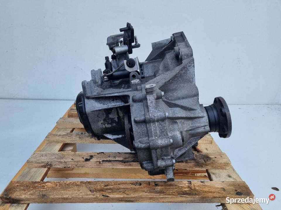 VW GOLF V 16 FSI MANUALNA SKRZYNIA BIEGÓW manual osobowe Janów sprzedam