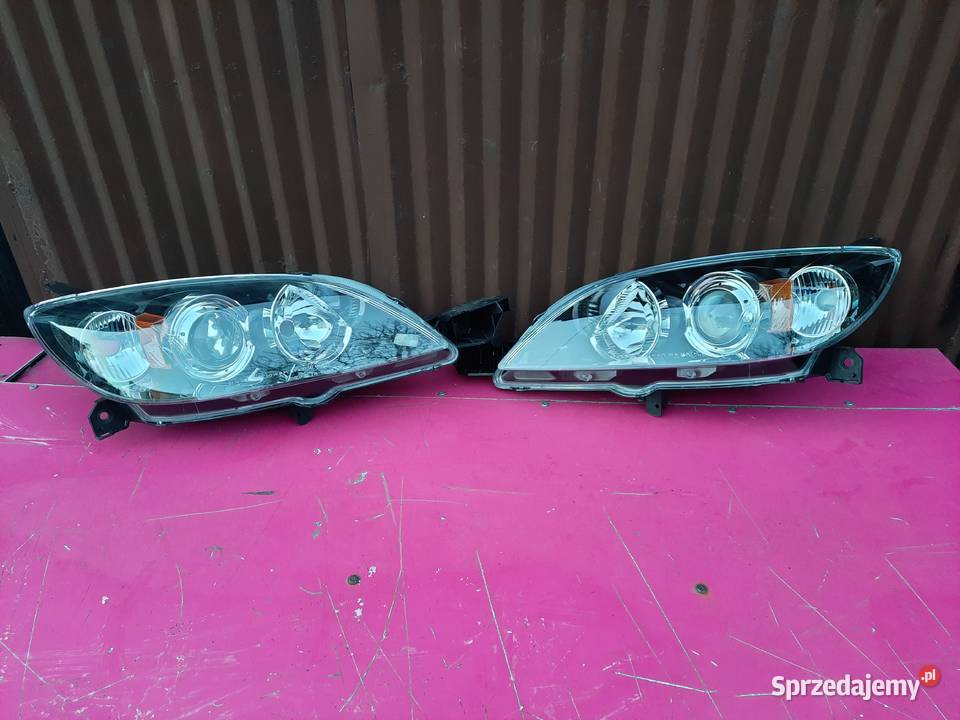 Mazda 3 03r 5drzwi komplet lamp przednich nowe lampy przednie Pruszków