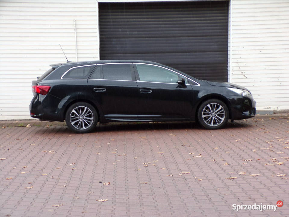 Toyota Avensis BI LED Edition S Navi 20 143 2017 asystent pasa ruchu Mikołów