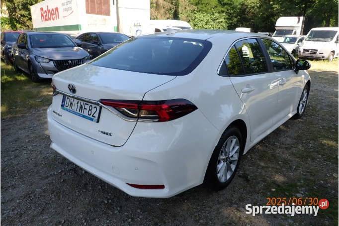 TOYOTA COROLLA 2022 179800 ccm 98 Rok produkcji 2022 Warszawa