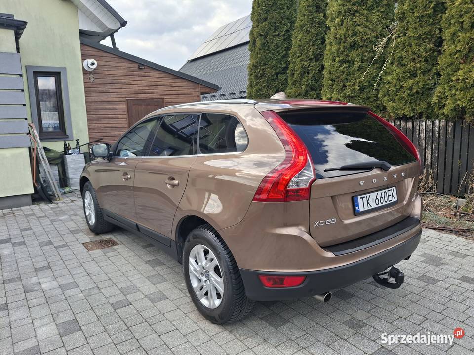 Volvo XC 60 t6 summum mały przebieg 4x4 Stale sprzedam