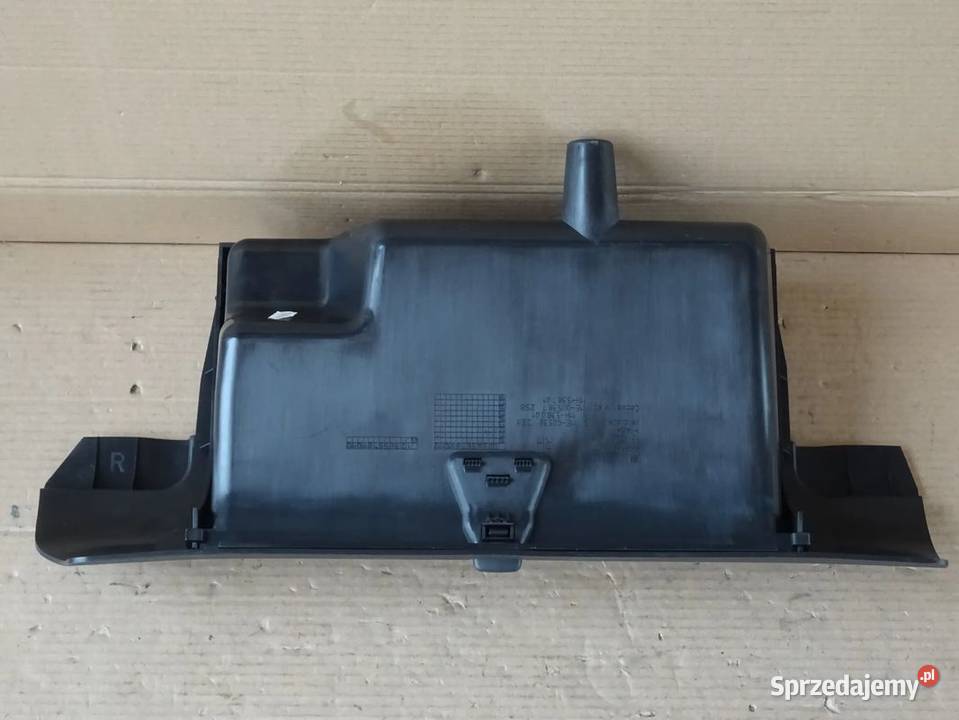 Schowek pod fotel Opel Zafira C Schowki, półki Parcice sprzedam