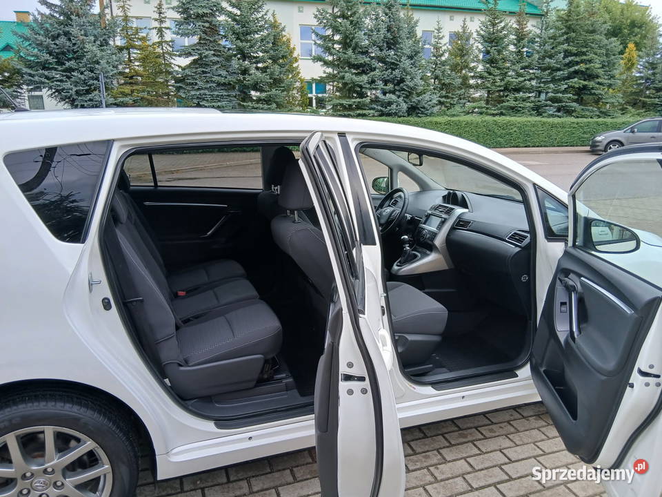 TOYOTA VERSO 16 D4D kamera cofania 6 biegów podlaskie