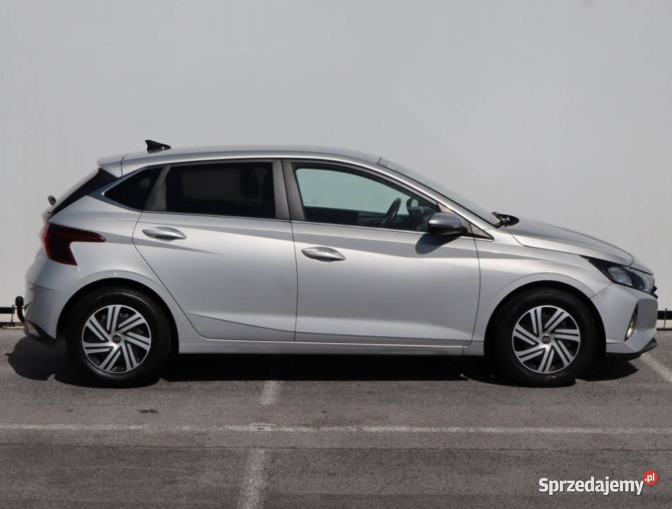 Hyundai i20 10 TGDI manualna