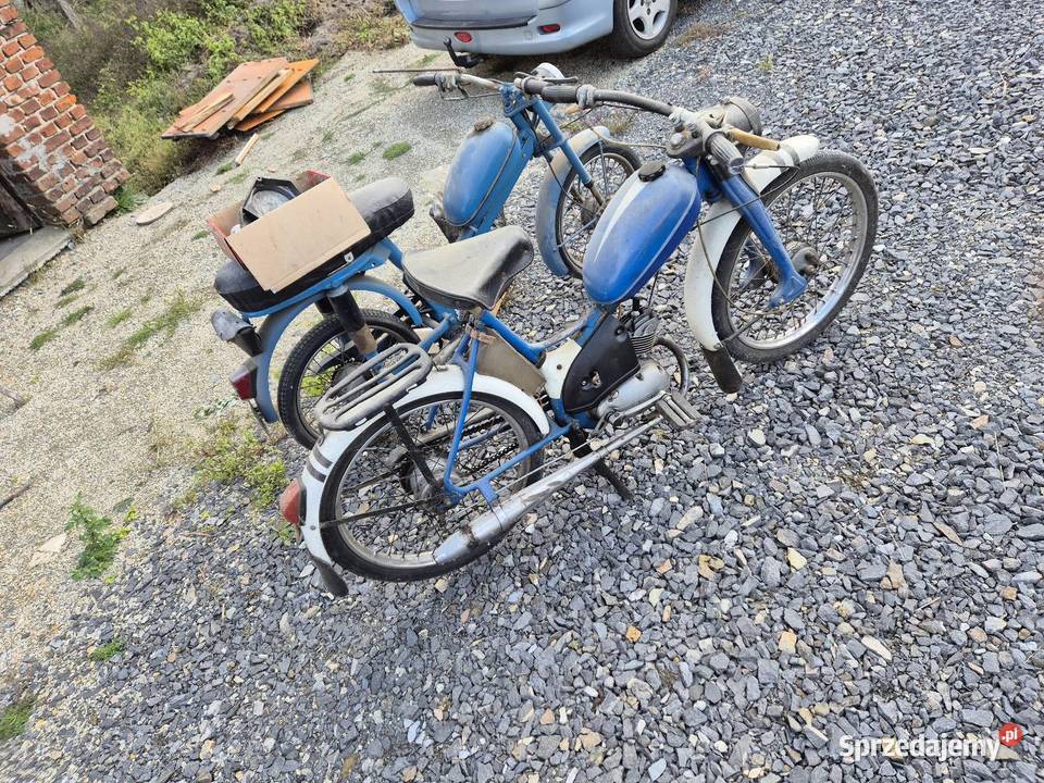 Komar motorower uszkodzony